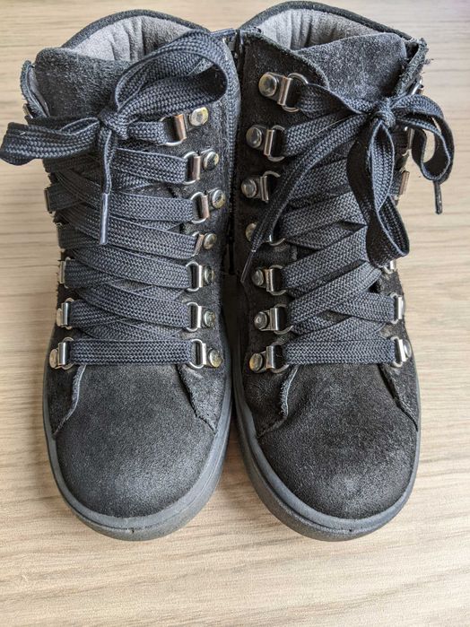 Bocanci mar 30, ghete superfit mar 28