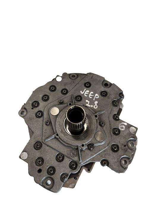 Маслена помпа на скоростна кутия за Jeep Cherokee KJ 2.8 CRD (2008) 52119858AA