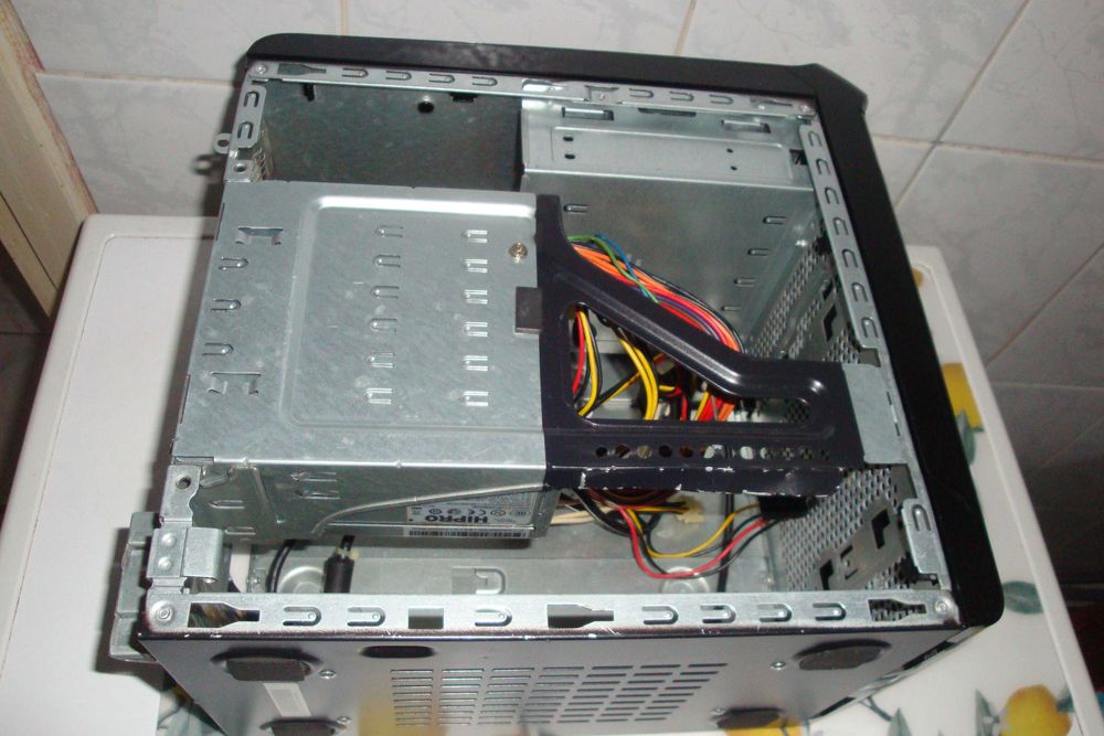 carcasa Packard Bell mini itx cu sursa Hipro card reader