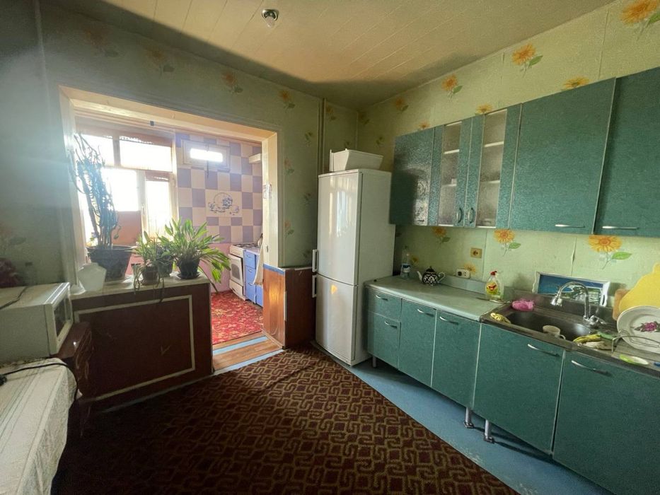 Продам 5/6/9 массив 40 Лет Пебеды