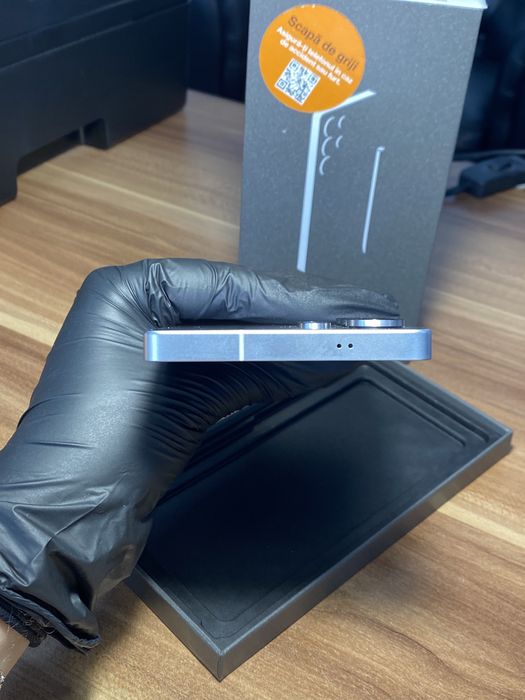 Samsung Galaxy s25 ultra • 512 GB • Titanium Silverblue