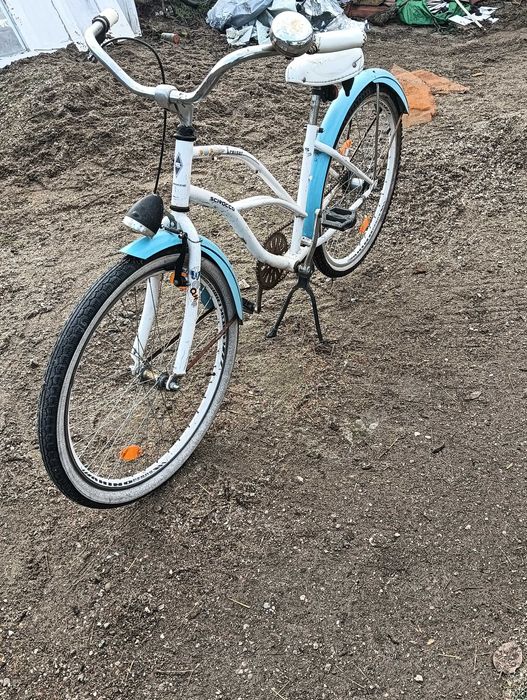 vând bicicleta pentru fețițe/fete