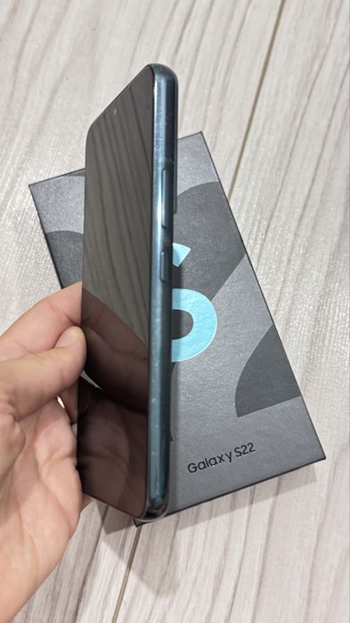 Продам galaxy s22