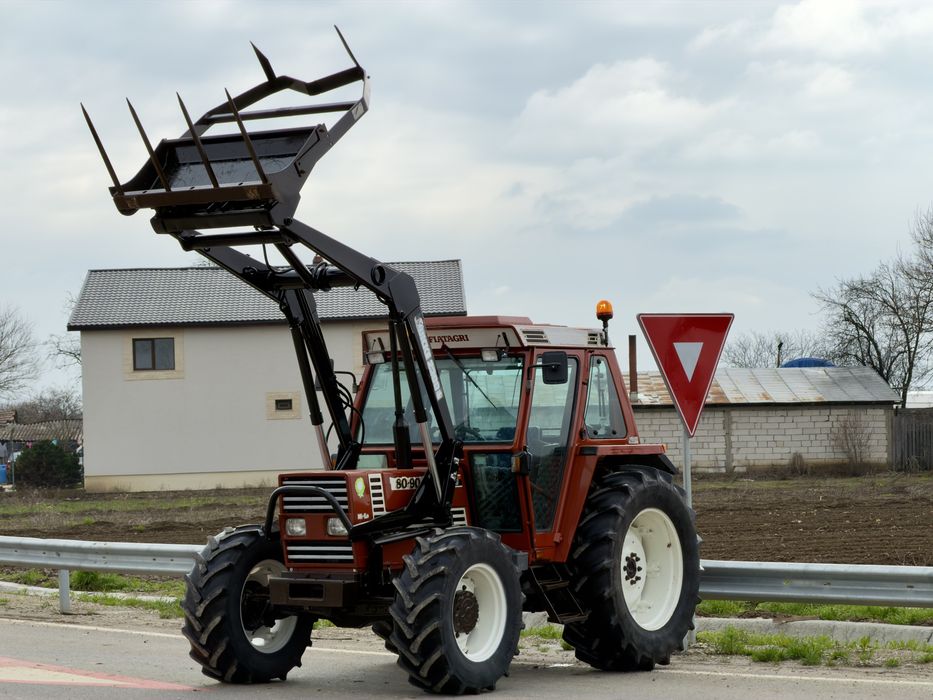 Tractor Fiat Agri 80 90 HI-LO Incarcator Quicke + Furca import  Danemarca  impecabil Fiat 82 94 Fiat 88 94 New Holland Case Claas John Deere