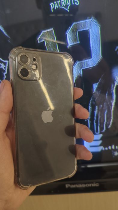 Продам iPhone 11