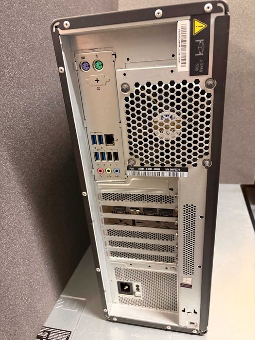 Lenovo ThinkStation P520 – Xeon W-2123, 16GB DDR4, AMD Radeon RX 6700 XT 12GB, NVMe SSD