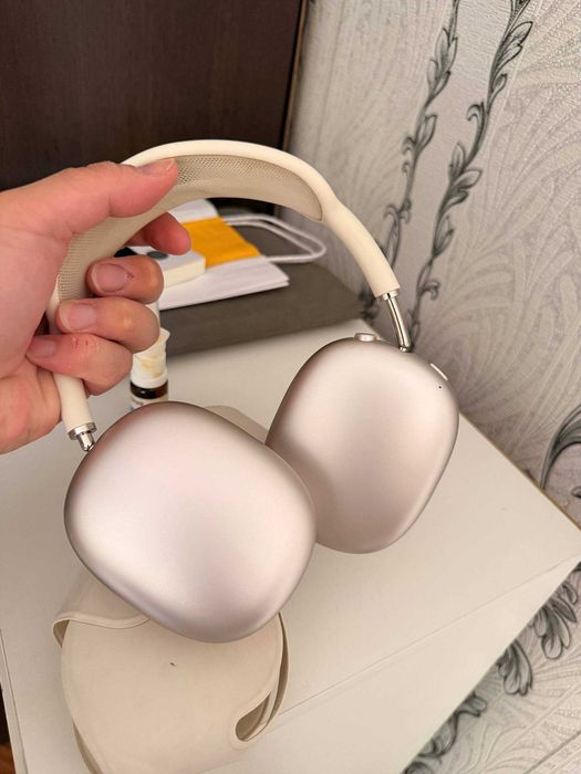 Airpods MAX, 1 го пок