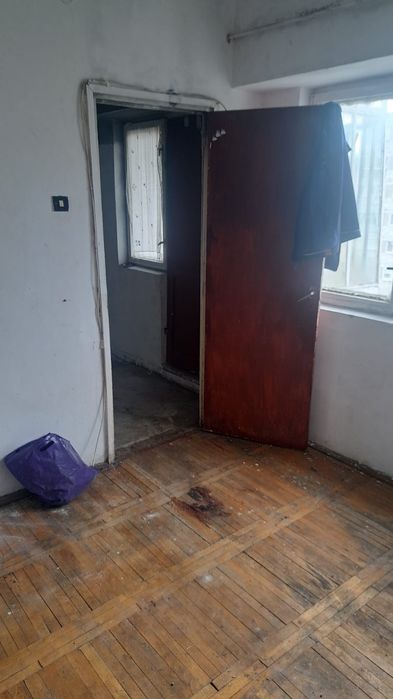 Vând apartament cu o camera în Govandari