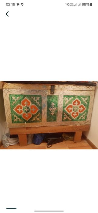 Сундук с подставкой