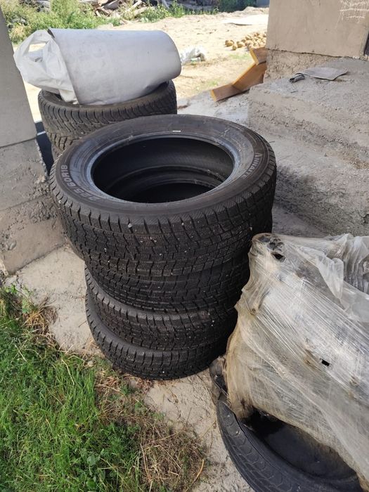 Продам Шины зима 215/60/р18