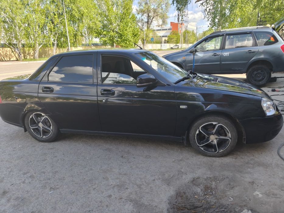 Продам приору 2013год