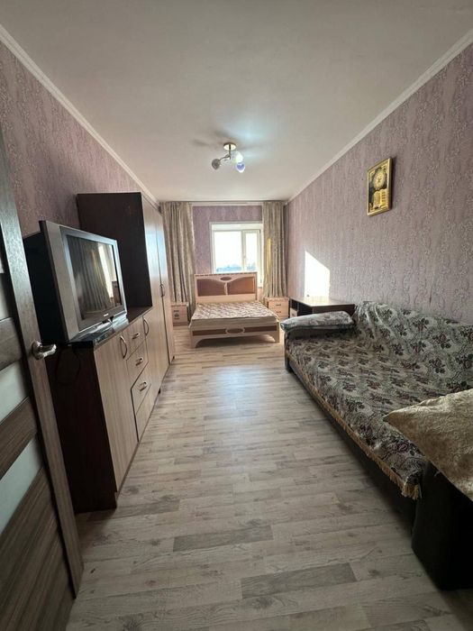 Продаётся трёхкомнатная квартира