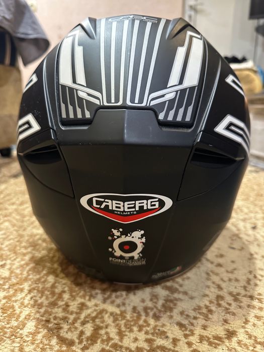 Каска за пистов мотор