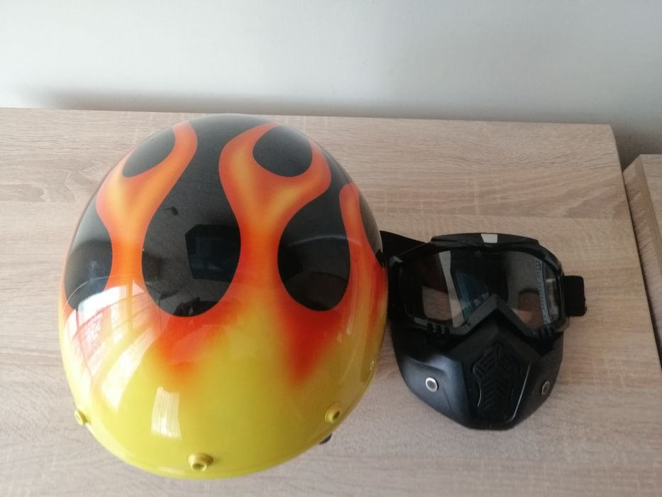 Мото каска MT  Le mans