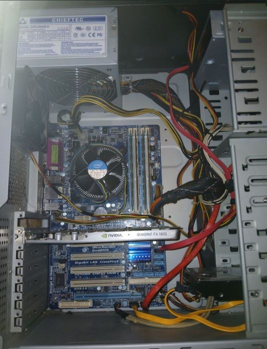 Unitate  pc deluxe  i7 ,quadro fx1800,12gb ssd256gb ,1tb hdd