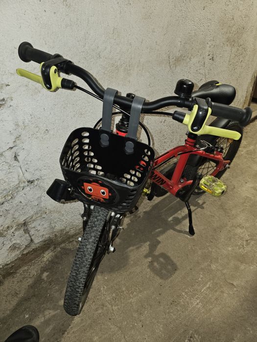Vand bicicleta pentru copii Btwin Racing 900 + cadou