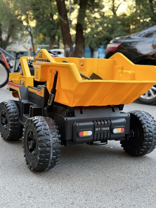 Детская машина самосвал грузовик