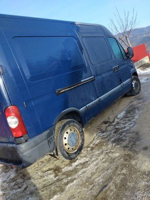 Vând Renault master
