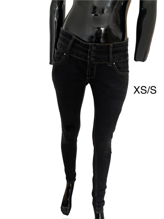 Дамски дънки, използвано състояние