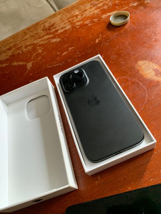 iPhone 16 Pro 128GB Black Titanium