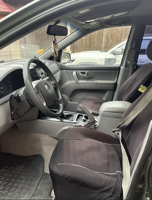 Vând Kia Sorento 2.5 diesel, autoutilitară