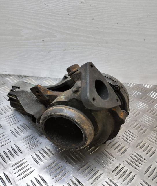 Turbina Turbo Turbosuflanta cu actuator 2.2 CDI A6460901080 Mercedes-