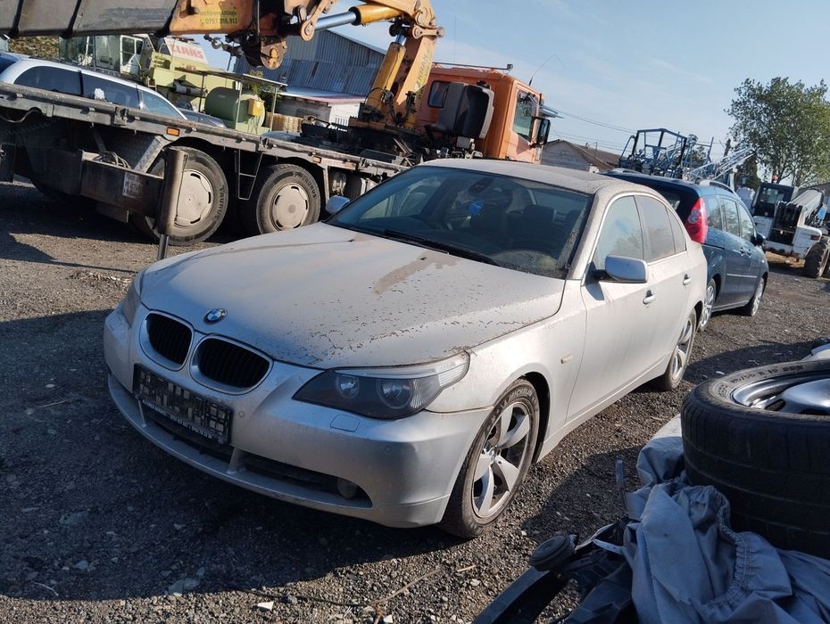 Dezmembrari  BMW 5 (E60, E61)  2003  > 2010 520 d Motorina