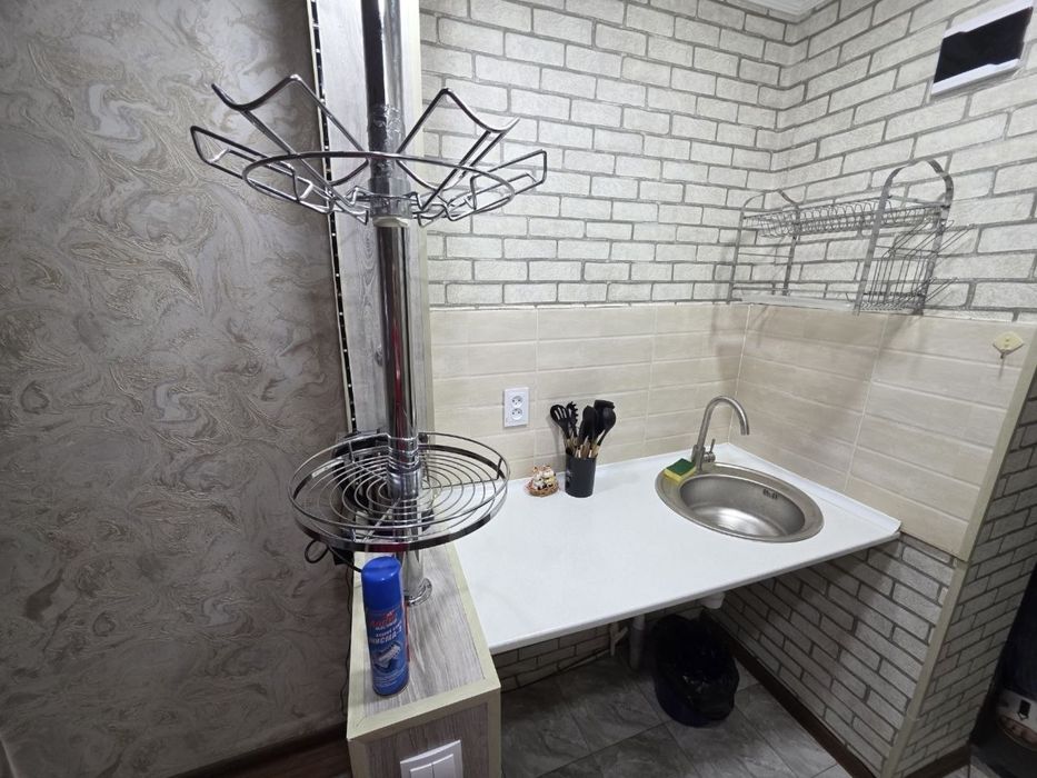 Буз базар бывшее общежитие 1/1/4