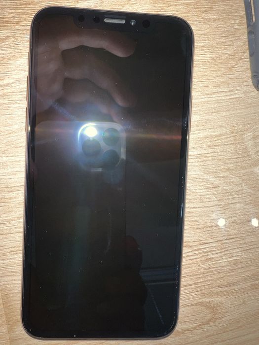 Iphone xs 64gb + подаръци