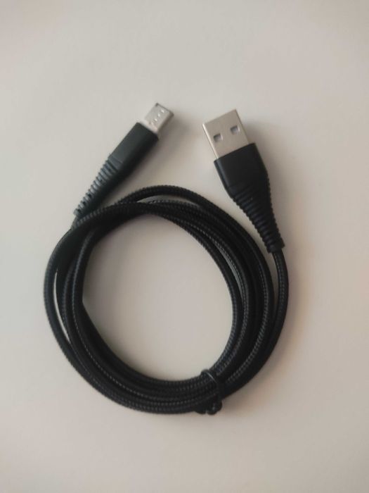 Кабель для зарядки телефонов