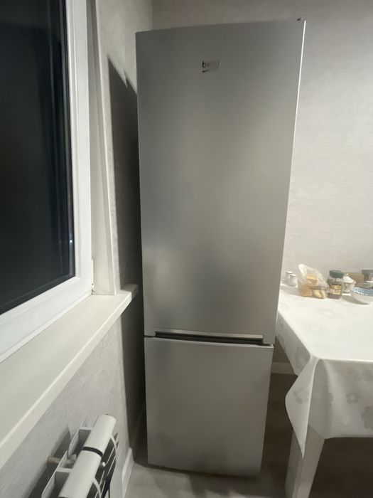 Холодильник бу в хорошем состянии