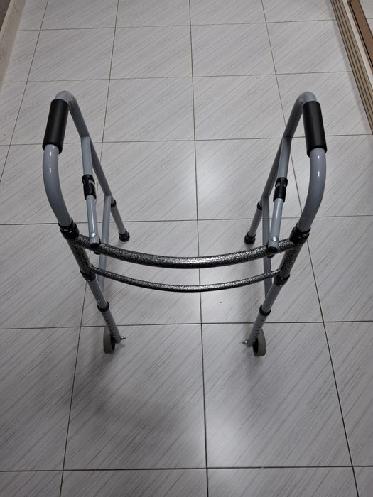 Ходунки для взрослых