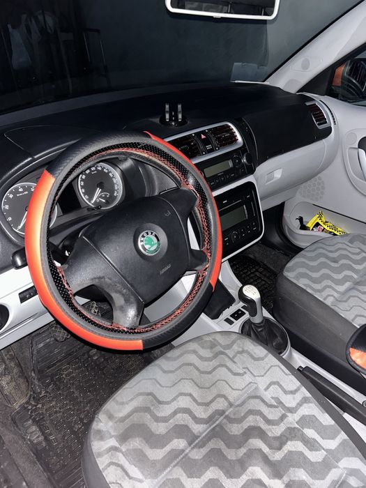 vand skoda fabia 1.2 benzina