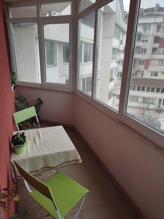 Продава се Тристаен апартамент в Плевен, Идеален център - 131 кв.м за 1756 €/кв.м - Снимка #5