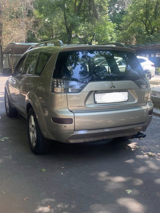 Продается срочно Mitsubishi Outlander XL 3.0 V6, 2007 г.
