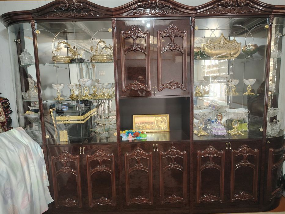 Italyanski gorka stenka sotiladi srochna