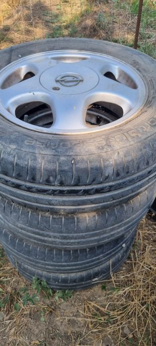 Vând roti Opel zafira A
