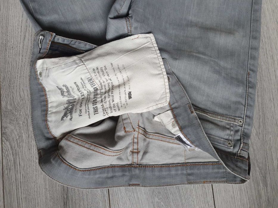 Blugi LEVI'S 511 Slim - Marime W34 L34 (Talie 90 cm)