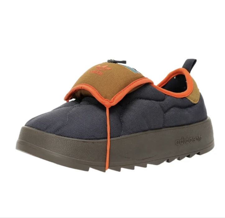 Продам Adidas кроссовки зимние