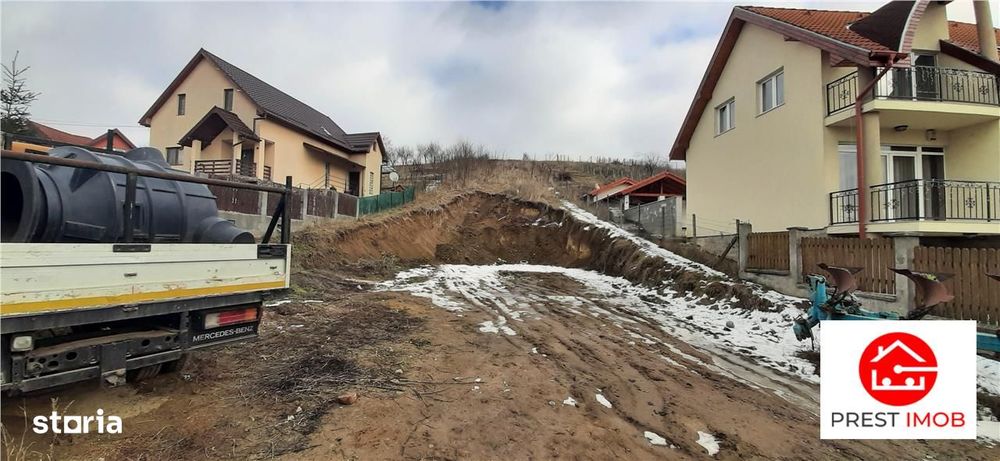 Teren de vanzare intravilan de 10 arii cu utilitatile la poarta  , San