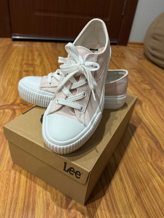 Дамски кецове Lee