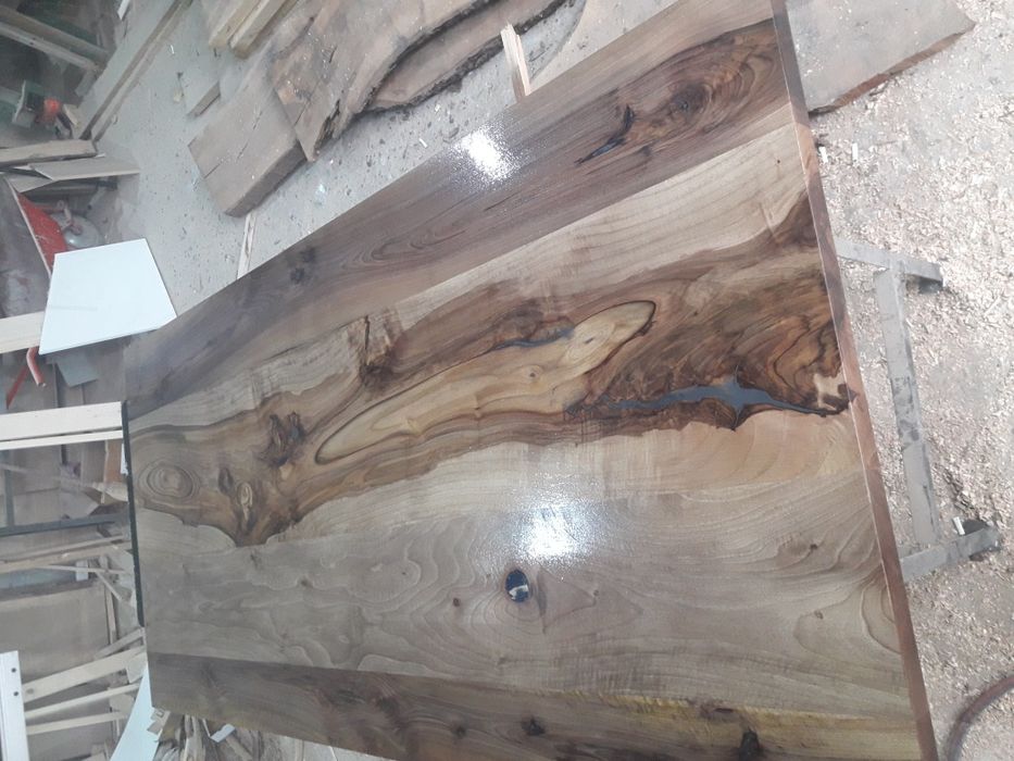 Масивни плотове от орех