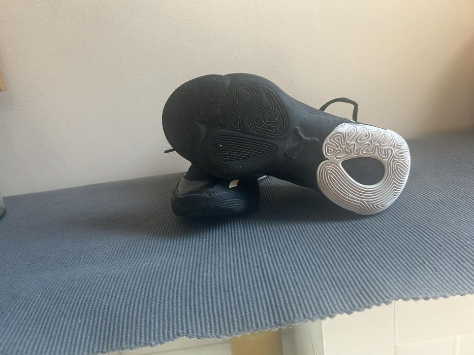 Оригинални маратонки