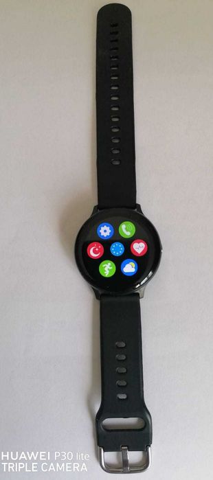 vand smartwatch cu multe functii de monitorizare,incarcare magnetica