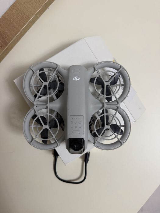 Dronă Nouă- DJI NEAO