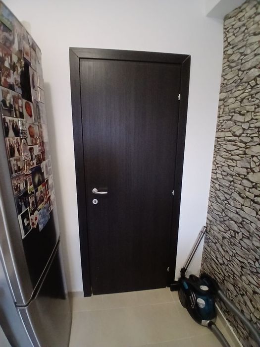 3 uși interior de vânzare