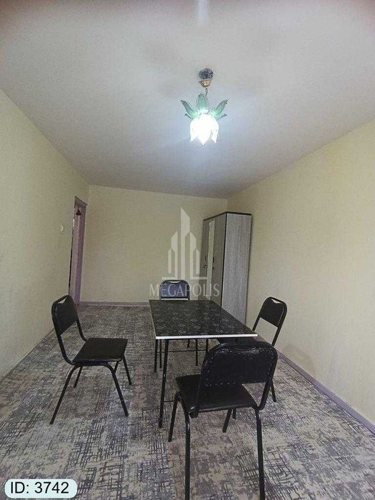 6 mikr alpomish tarafda 1 xona tayyor kvartira sotiladi №3742