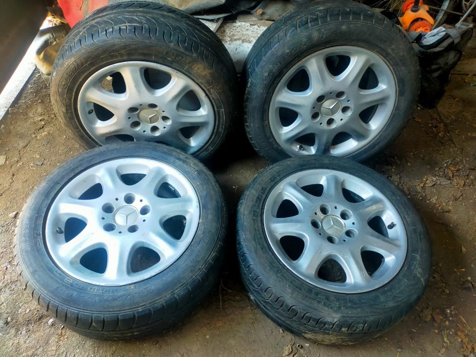 Продам шины с дисками Mercedes Benz