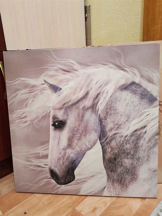 Продам  3 картины
