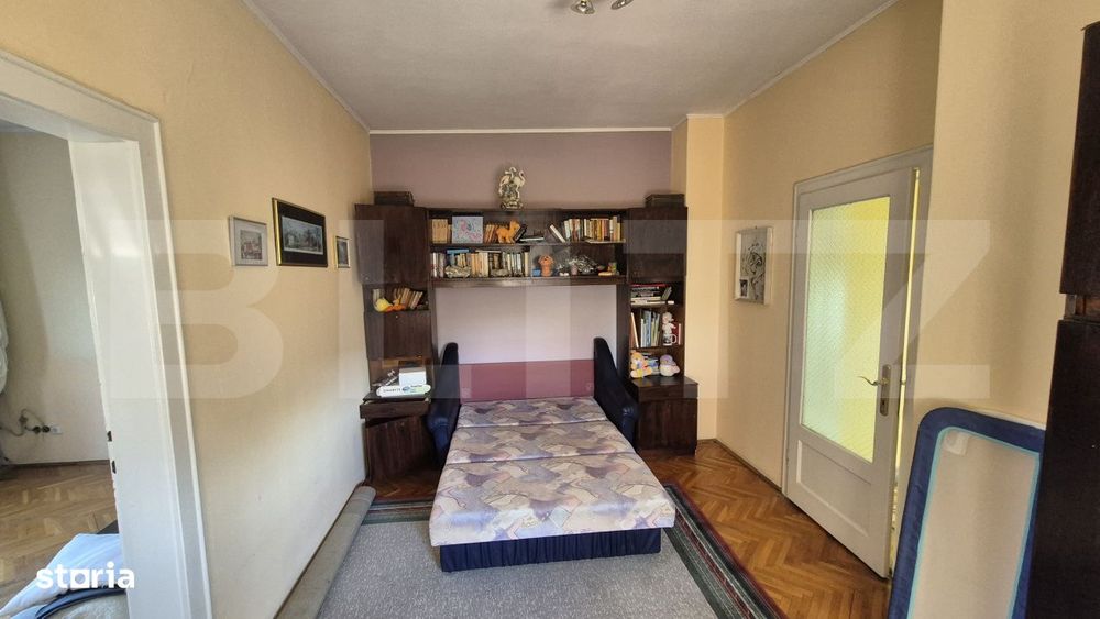 Casa de vanzare, 410 mp, teren 885 mp, zona Semicentrala
